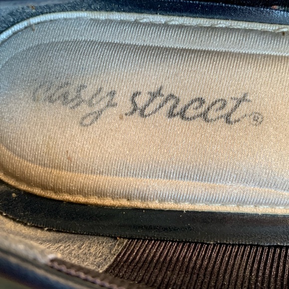 Easy Street Navy Blue 3” Heels Elegant and Comfortable - Picture 9 of 12